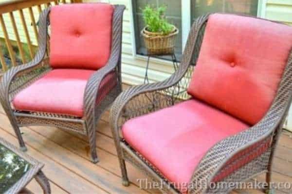 Sunlight Exposure and Fabric Chair Fading
How to Protect Fabric Dining Chairs