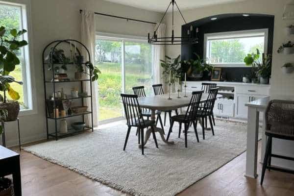 How Much Space Should a Rug Cover Around a Dining Table
How Big Should Dining Room Rug be