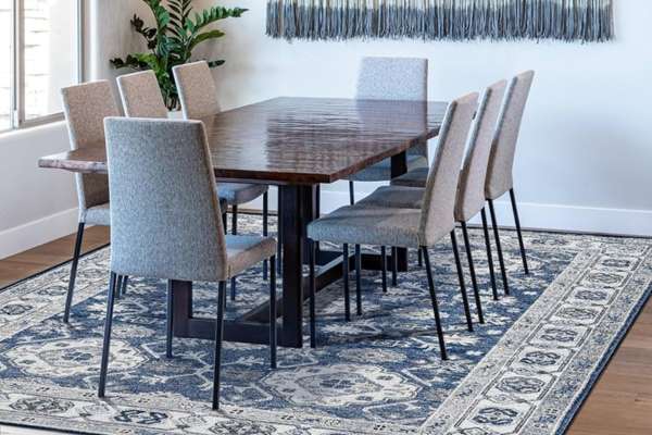 Eight-Seat Dining Room Table Rug Size
What Size Rug goes Under a Dining Room Table